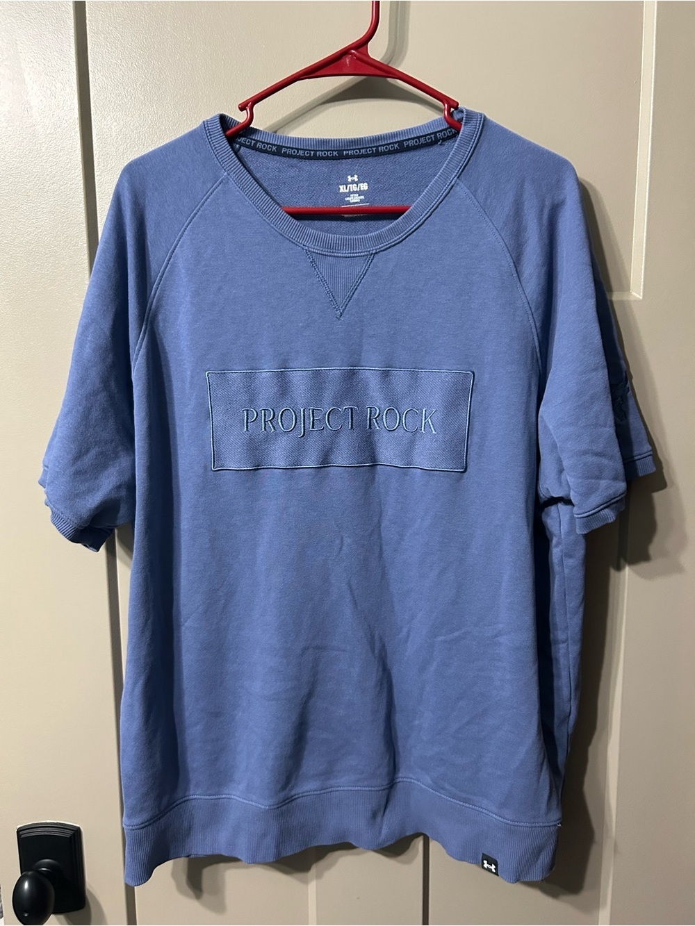 Under Armour Project Rock Men's Blue Short-Sleeve Sweatshirt embroidered